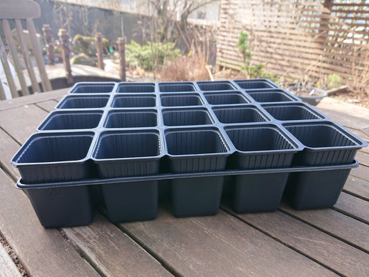 Undirbakki fyrir 7x7 cm hólfabakka